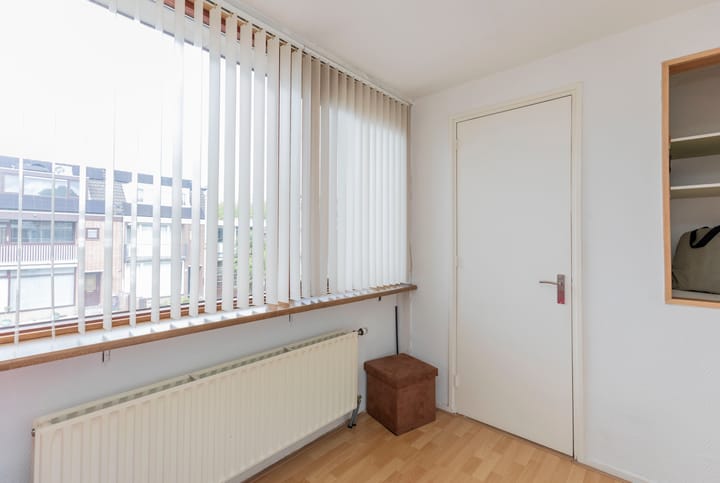 Photo 21 of Van Langendonckstraat 32