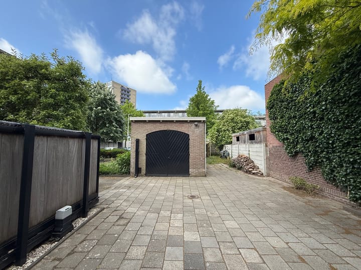 Photo 38 of Nieuwlandstraat 35