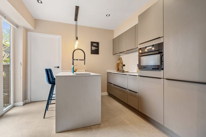 Foto 16 van Van Oldenbarneveldtstraat 17