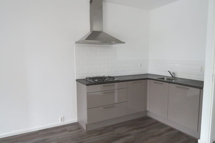 Foto 2 van Velmolenweg 2-D