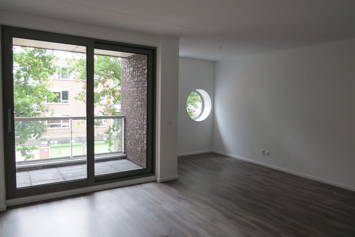 Foto 5 van Velmolenweg 2-D