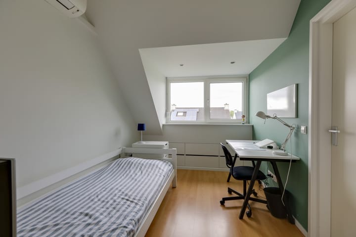 Foto 46 van Tholenstraat 22