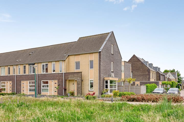 Foto 1 van De Essenburgh 19