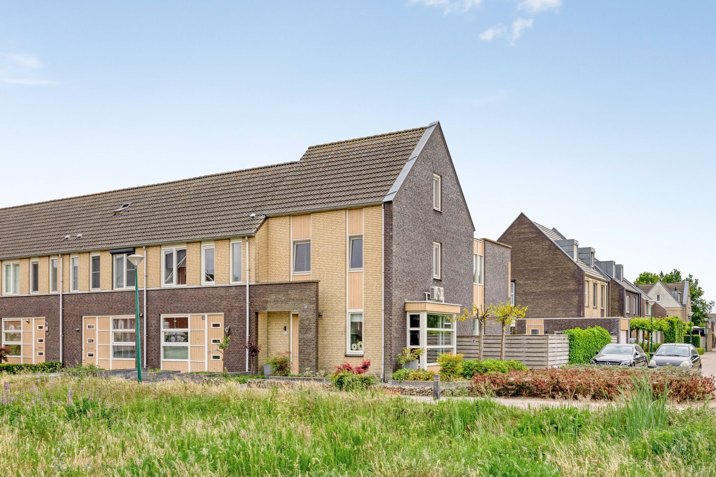 Foto 1 van De Essenburgh 19