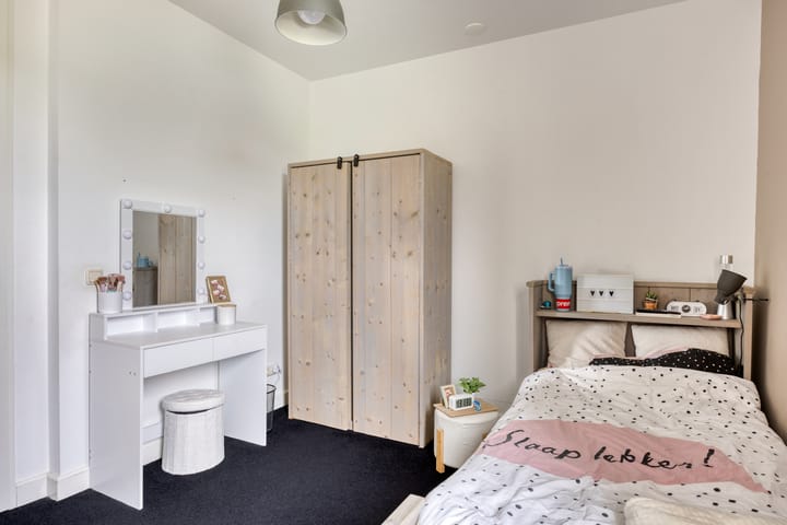 Foto 32 van De Essenburgh 19