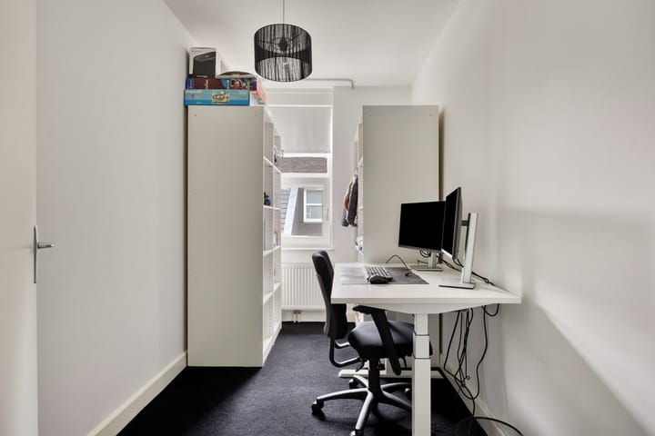 Foto 33 van De Essenburgh 19