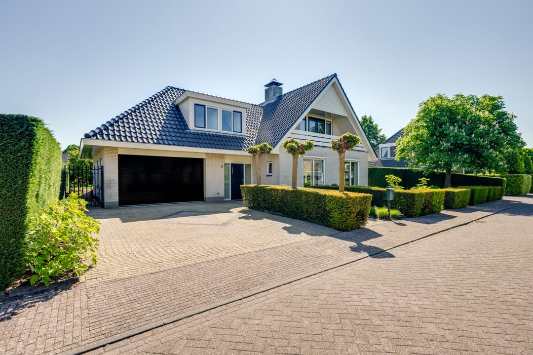 Photo 1 of Burgemeester Baetenspark 9