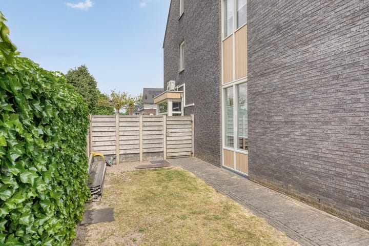 Foto 48 van De Essenburgh 19