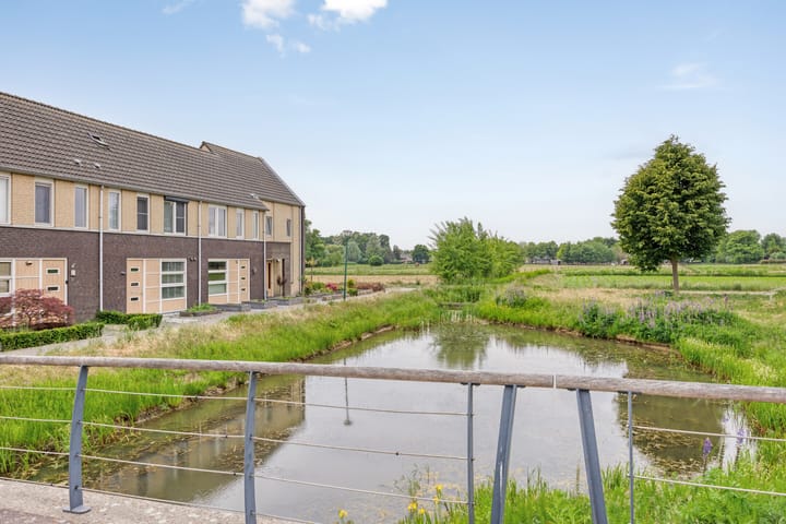 Foto 53 van De Essenburgh 19