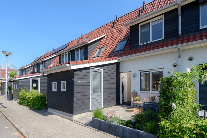 Houthof 16