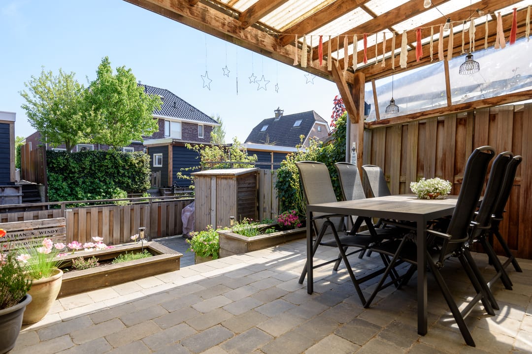 Foto 2 van Houthof 16