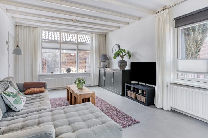 Foto 16 van Burgemeester Buijsstraat 18