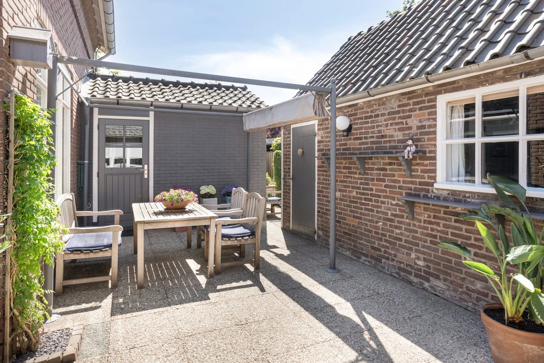 Foto 32 van Burgemeester Buijsstraat 18