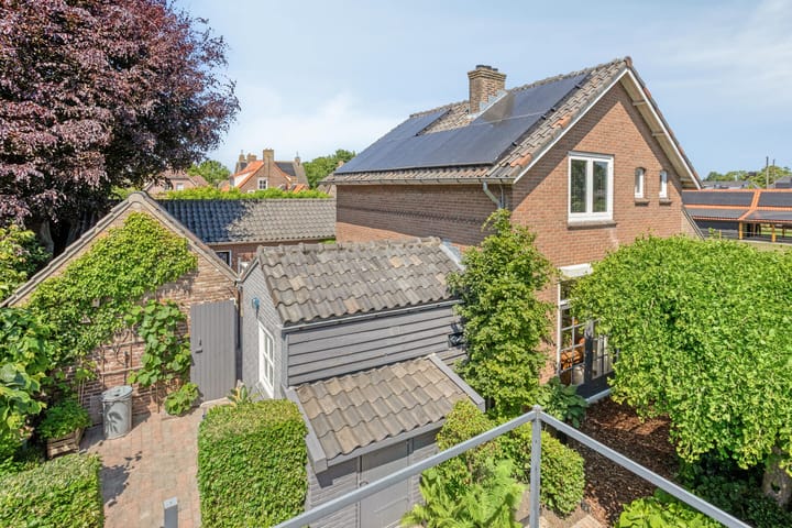 Foto 39 van Burgemeester Buijsstraat 18