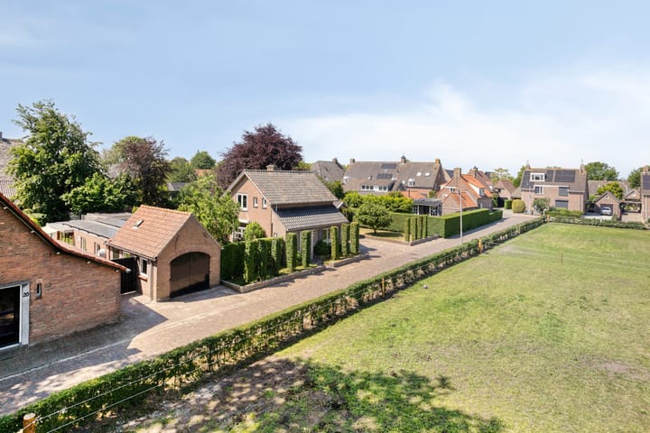 Foto 52 van Burgemeester Buijsstraat 18