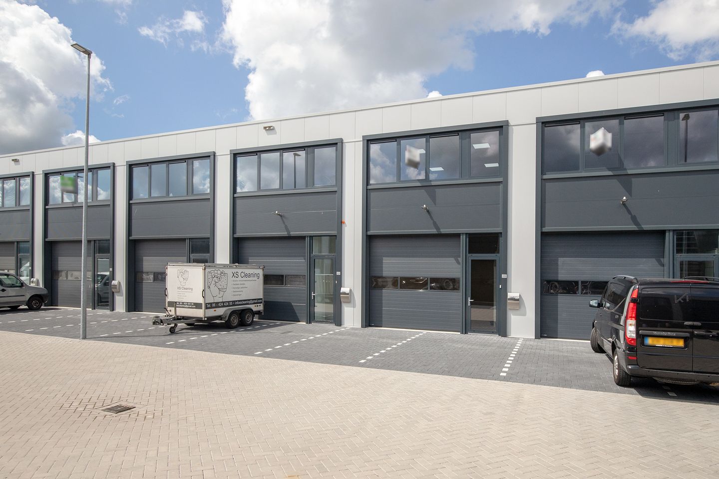 Bekijk foto 1 van Titaniumweg 436