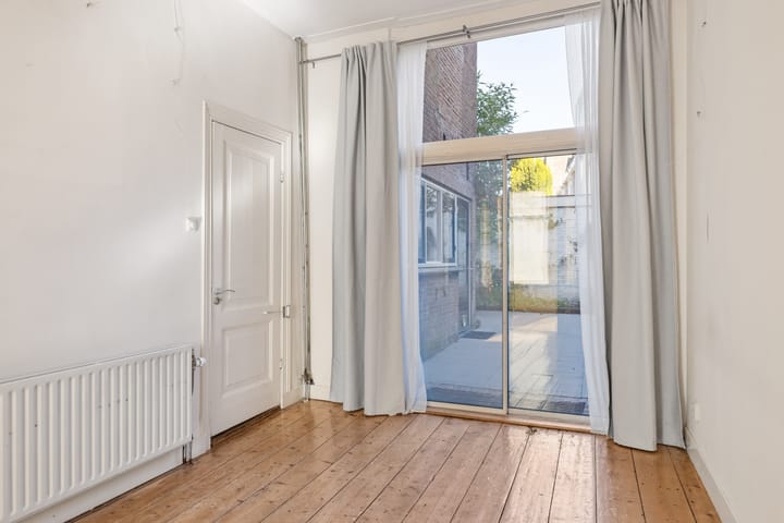 Photo 11 of Poortstraat 82