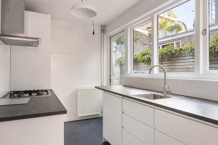 Photo 15 of Poortstraat 82