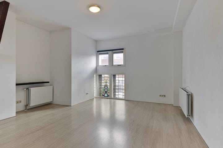 Foto 3 van Meeuwerderweg 75-8