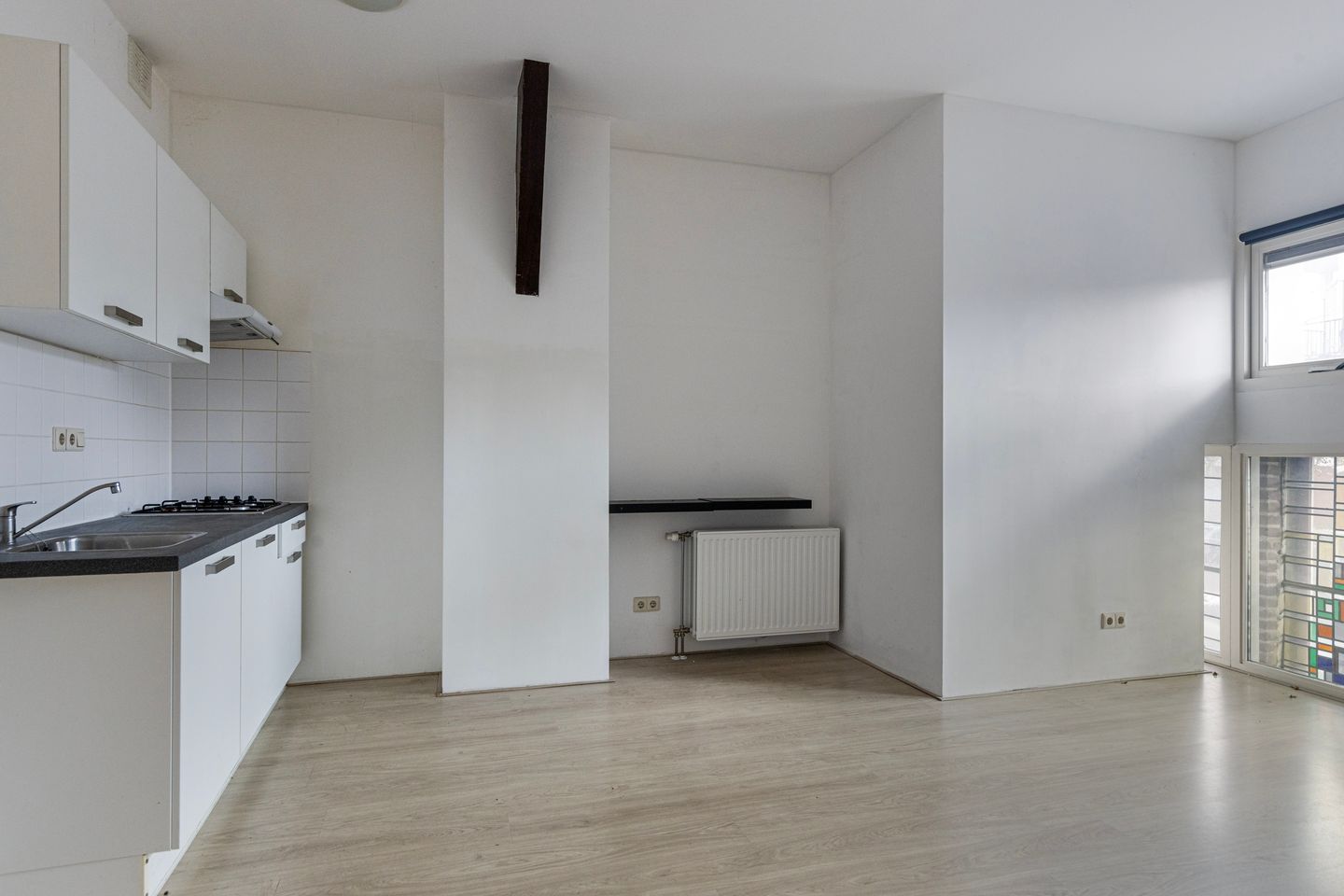 Foto 4 van Meeuwerderweg 75-8