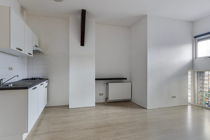 Foto 4 van Meeuwerderweg 75-8