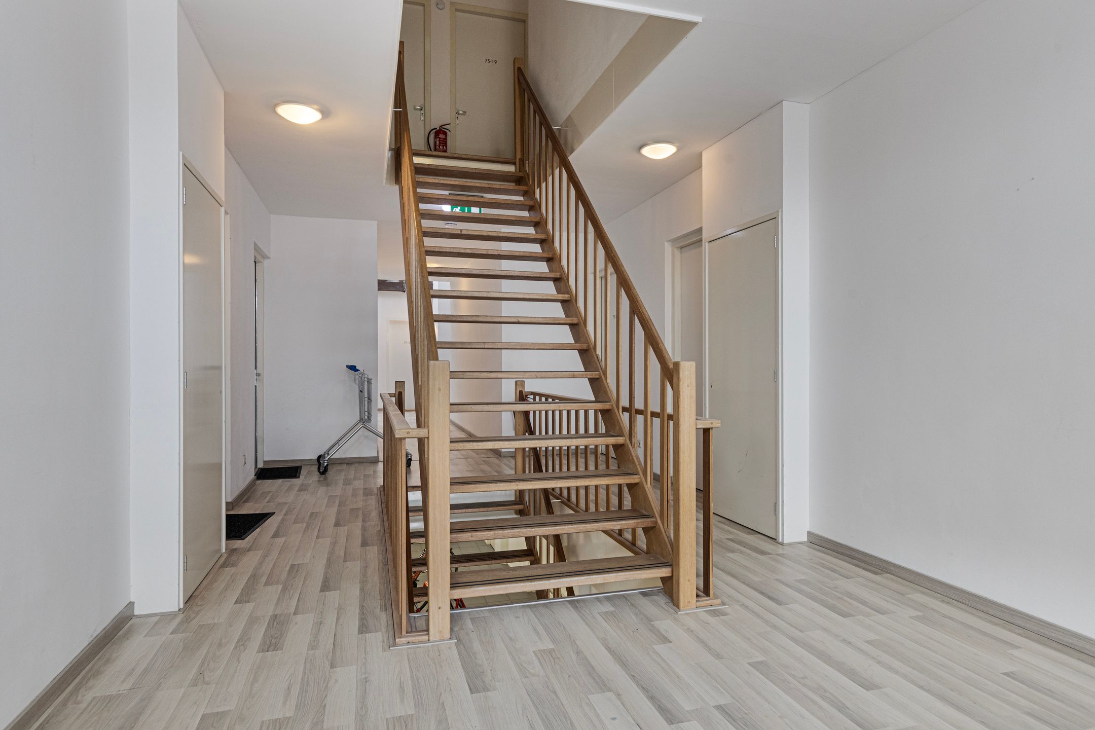 Foto 9 van Meeuwerderweg 75-8