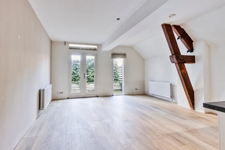 Foto 3 van Meeuwerderweg 75-3