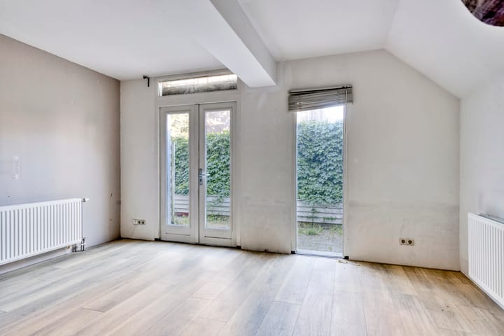 Foto 6 van Meeuwerderweg 75-3