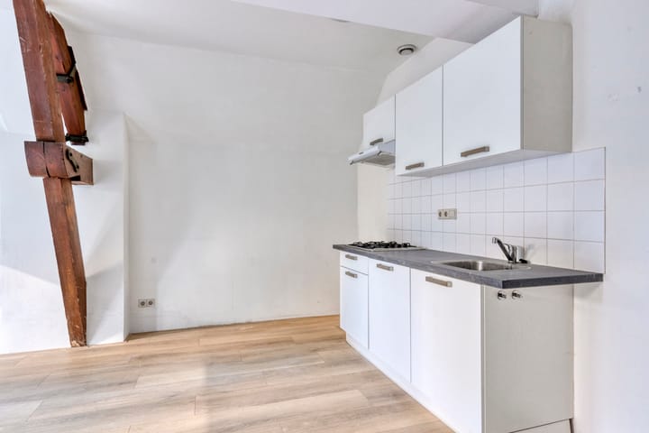 Foto 9 van Meeuwerderweg 75-3