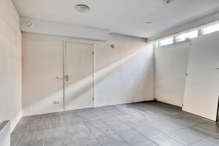 Foto 11 van Meeuwerderweg 75-3