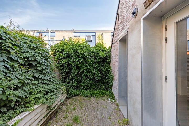 Foto 15 van Meeuwerderweg 75-3