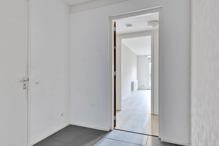 Foto 19 van Meeuwerderweg 75-3