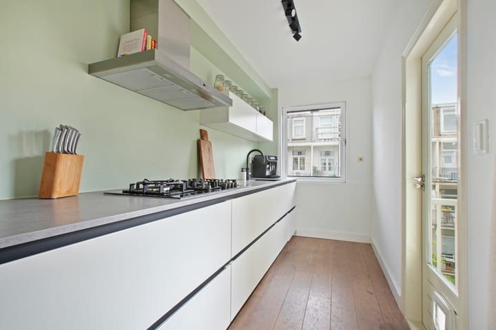 Photo 14 of Van Ostadestraat 378-3