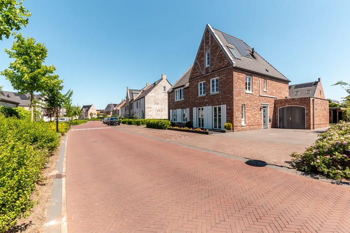 Foto 37 van Bloemendreef 2