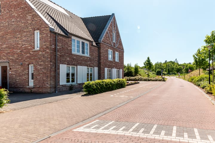 Foto 38 van Bloemendreef 2