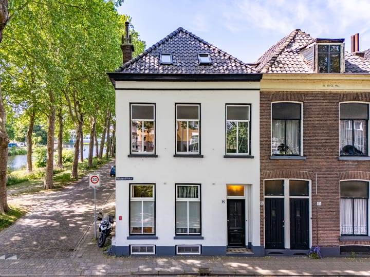 Foto 2 van Tadamastraat 14