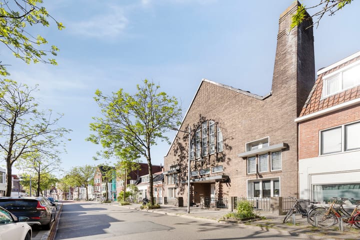 Foto 12 van Meeuwerderweg 75-8