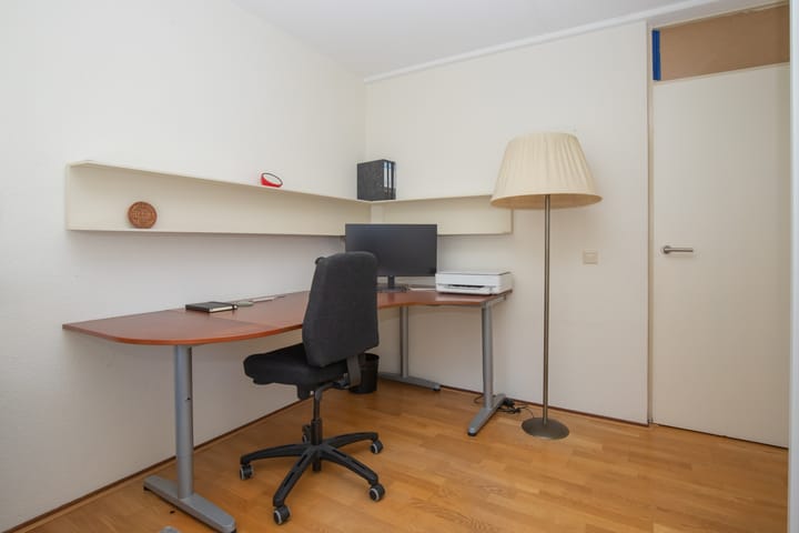 Foto 22 van Distelvinklaan 12