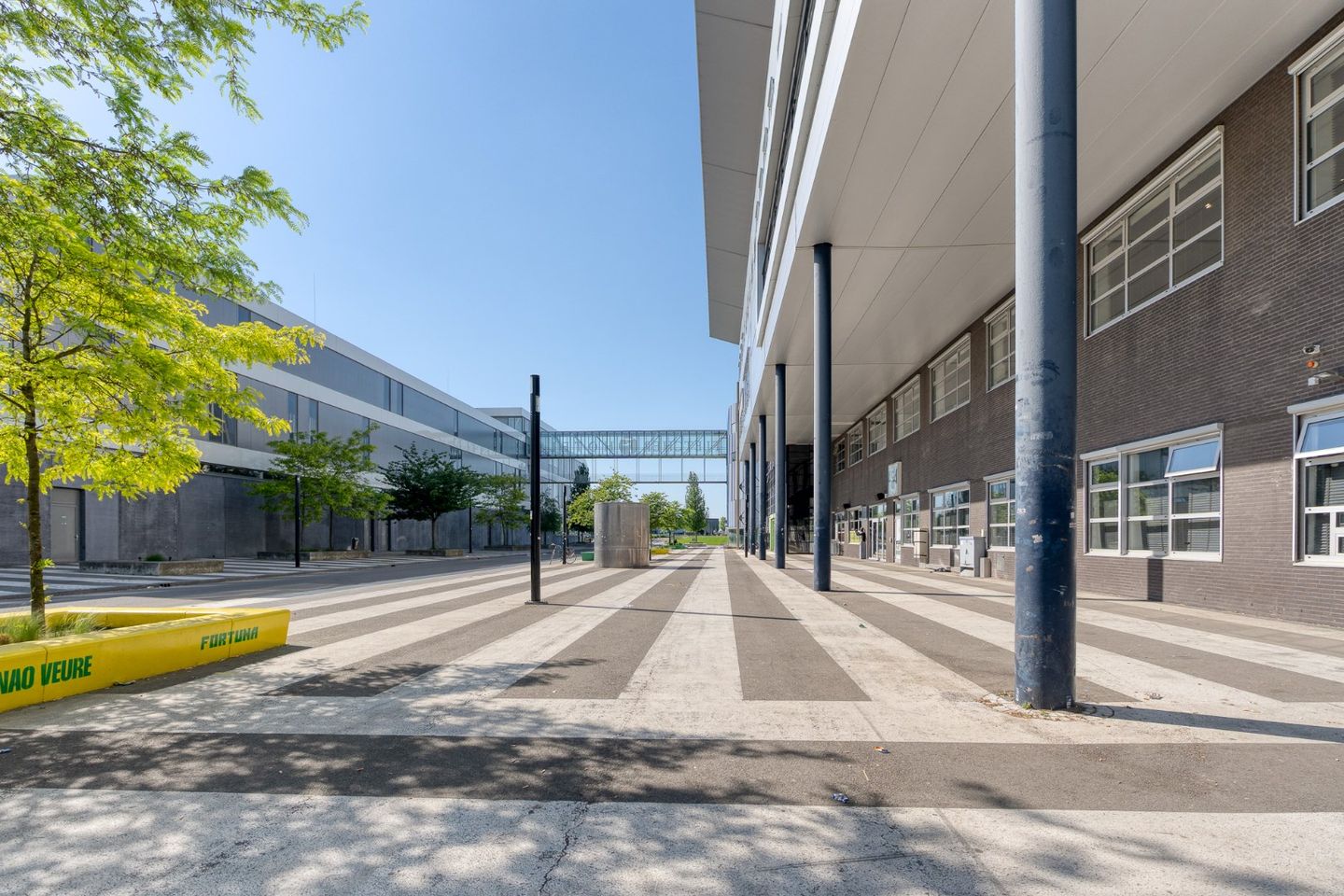 Bekijk foto 3 van Milaanstraat 200