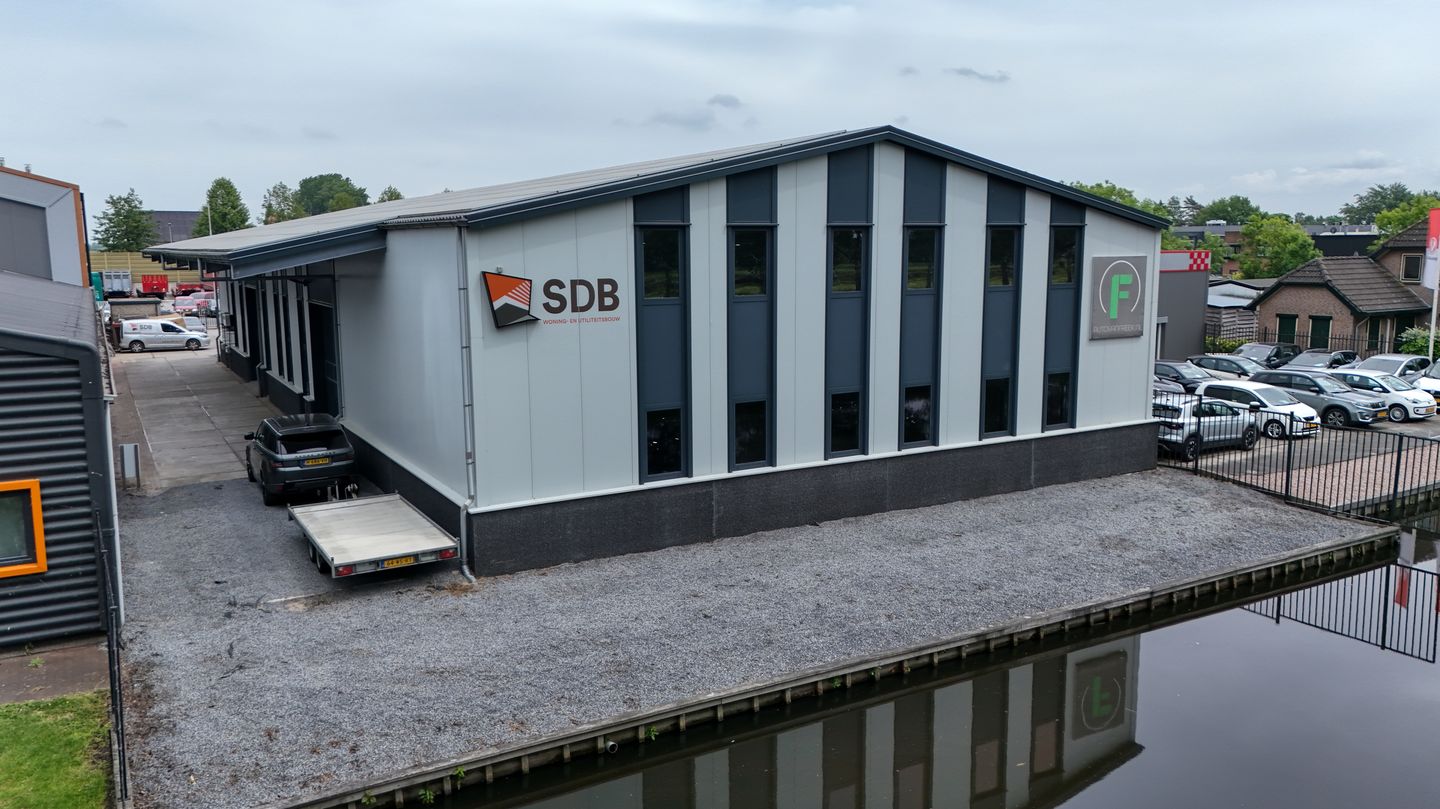 Bekijk foto 1 van Nijverheidsweg 30