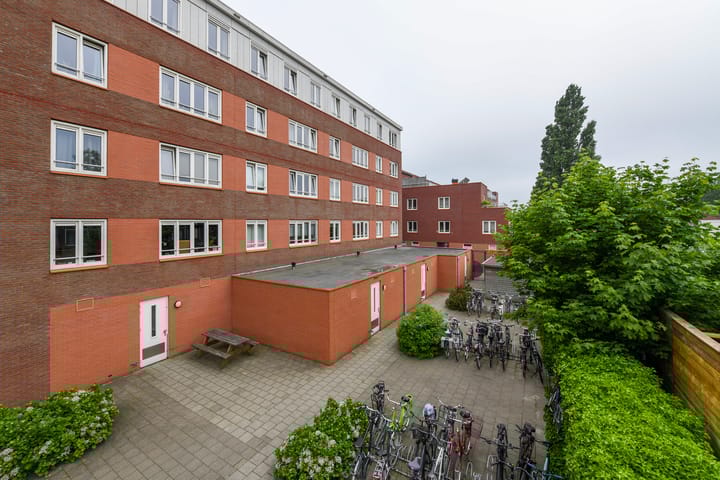 Foto 12 van Piet Mondriaanplein 241