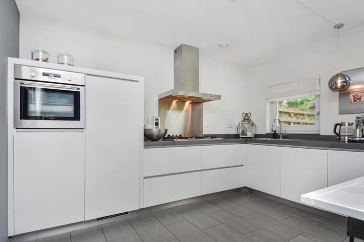 Photo 2 of Wengéhout 26