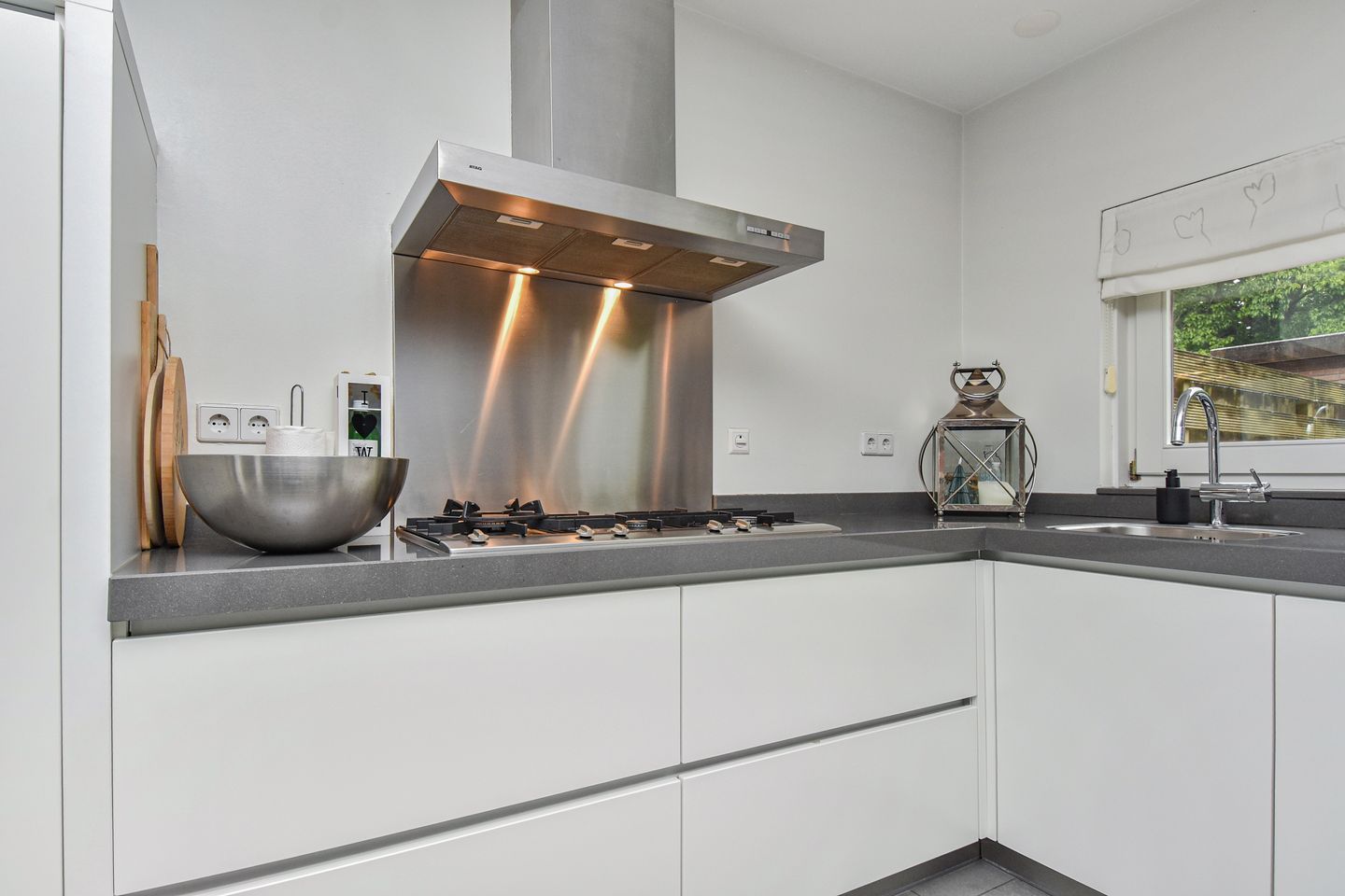 Photo 14 of Wengéhout 26