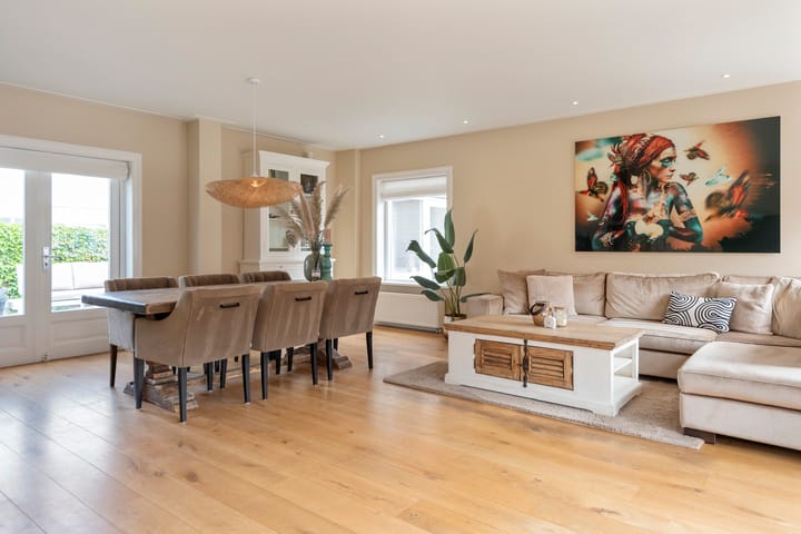 Foto 2 van Burgemeester Engelbertsstraat 3