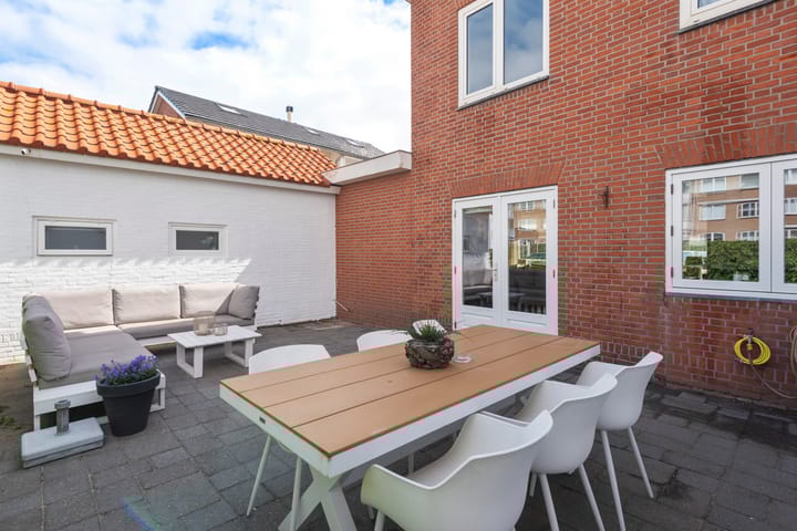 Foto 8 van Burgemeester Engelbertsstraat 3