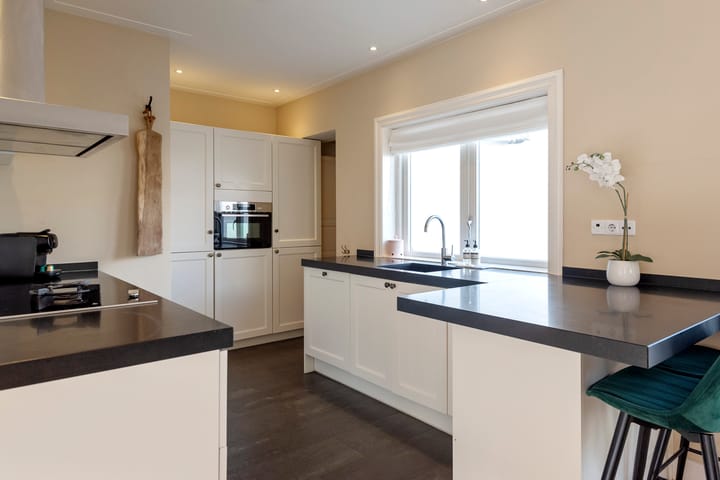 Foto 10 van Burgemeester Engelbertsstraat 3