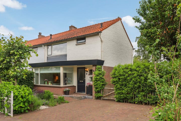 Photo 1 of Dokter van Loonweg 11