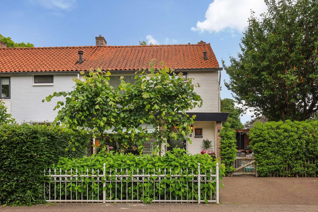 Foto 2 van Dokter van Loonweg 11