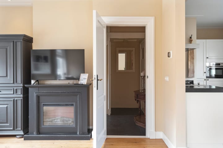 Foto 18 van Burgemeester Engelbertsstraat 3