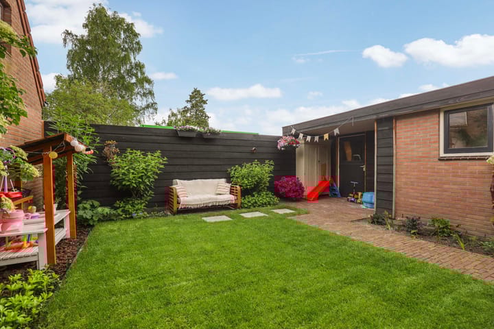 Photo 24 of Dokter van Loonweg 11